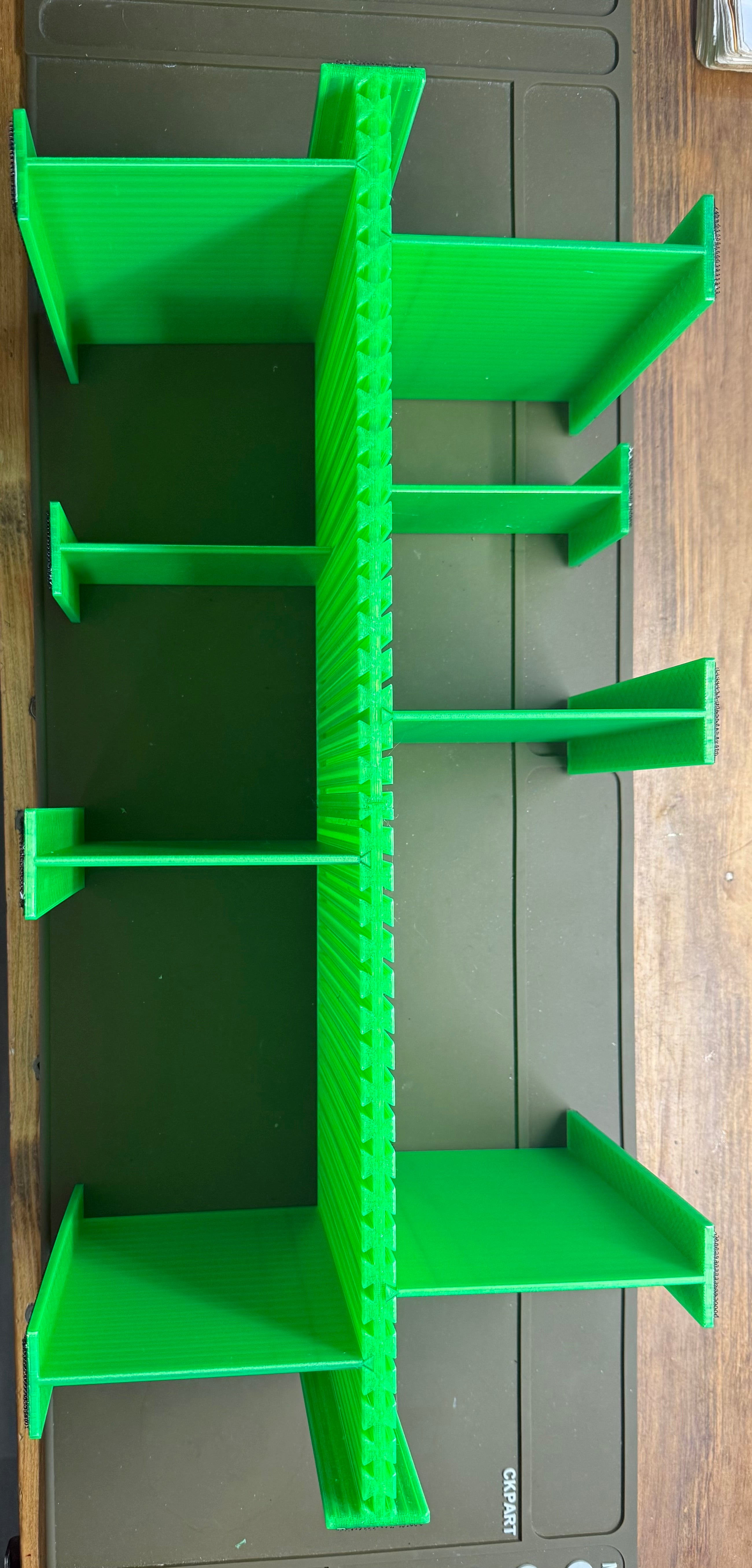 Upranger divider
