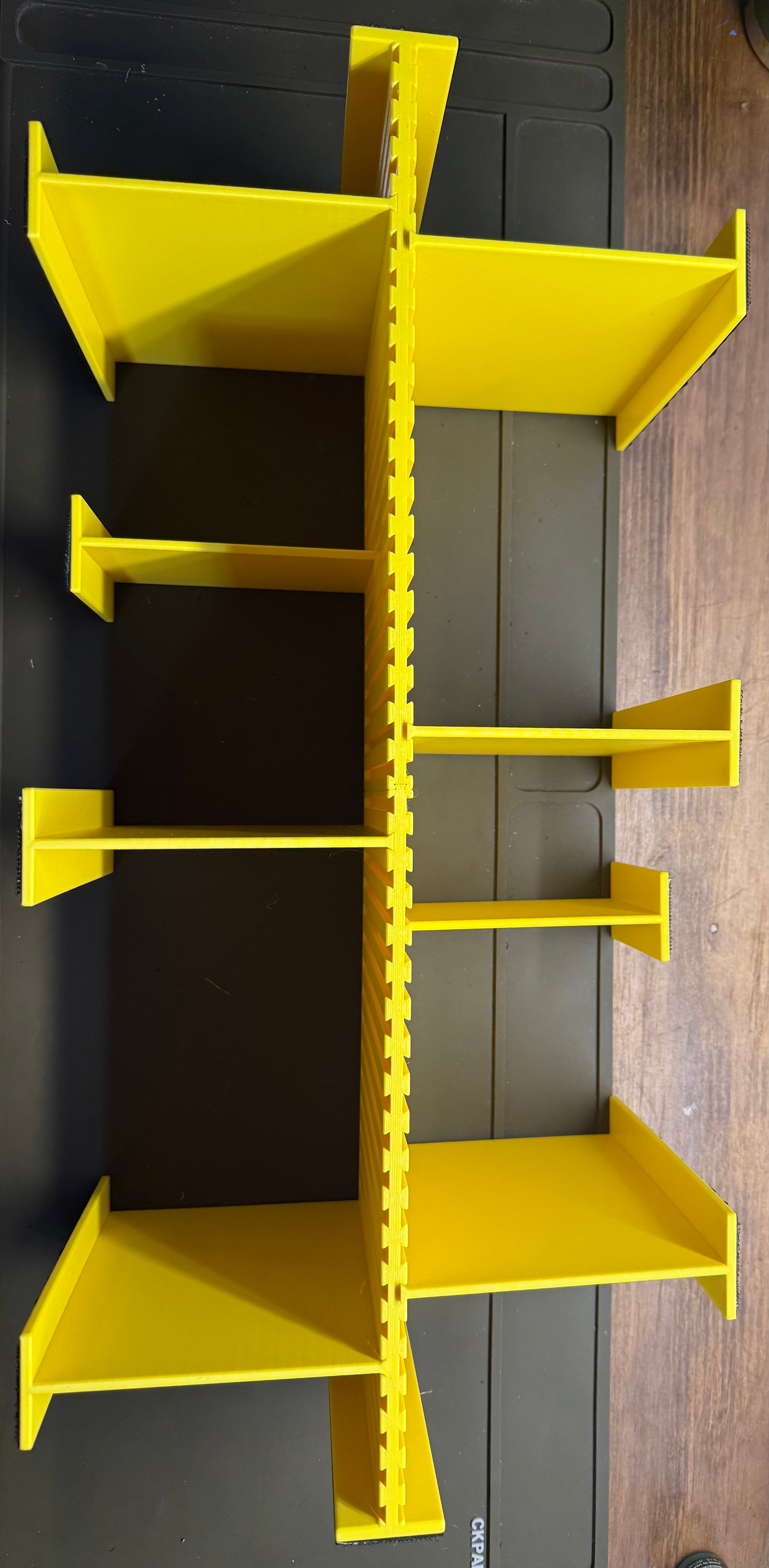 Upranger divider